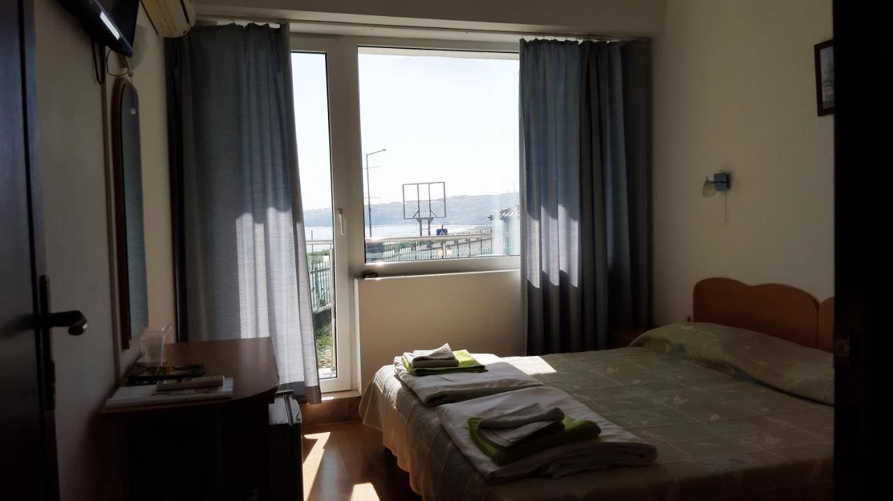 Hotel Lozite Sozopol Exterior photo